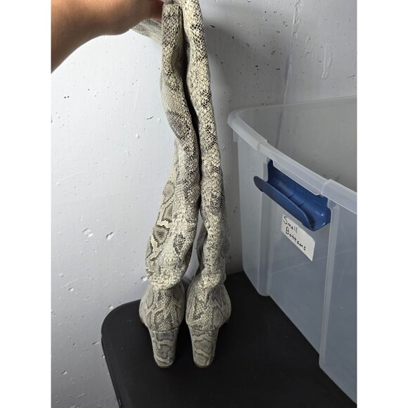 Express Womens Vegan Leather Stovepipe Knee High Boots Heels Size 6 Sexy Date - Picture 9 of 11